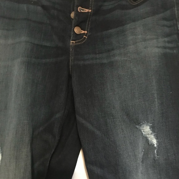 Maurices cuffed jeans. Size 12 Reg.  NWOT - Picture 3 of 8